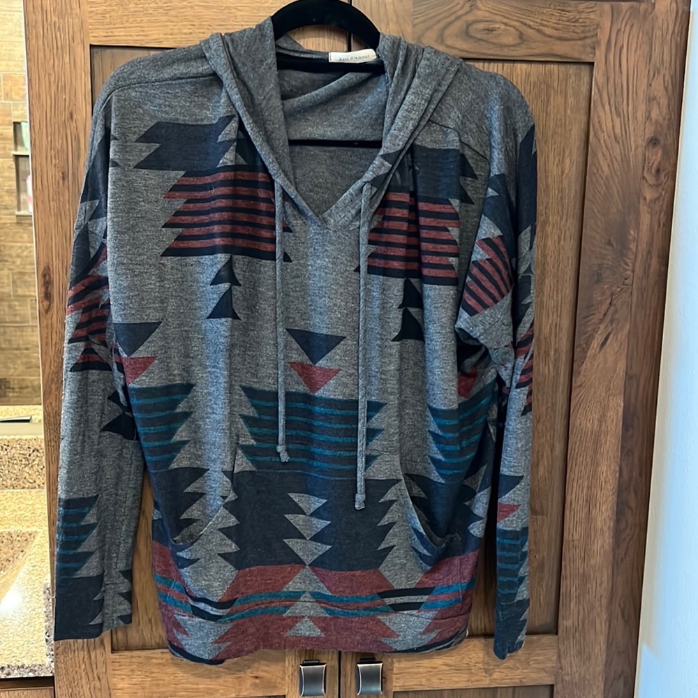 Aztec lightweight sweatshirt
